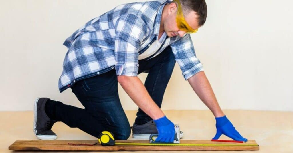 How to remove scuffs from vinyl plank flooring