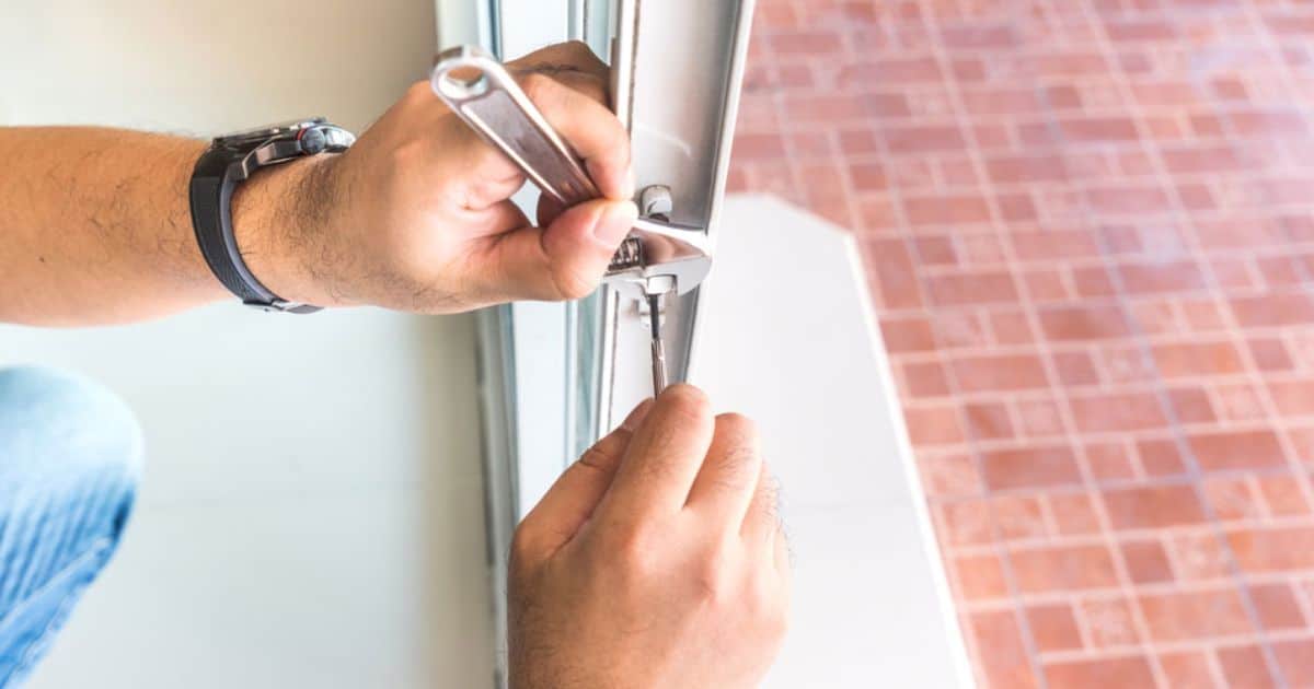 How to replace sliding glass door roller?