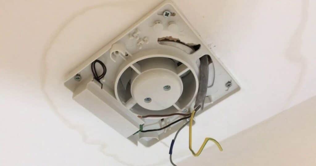 DIY Fixes for a Broken Bathroom Extractor Fan